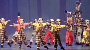 Народный коллектив ансамбль эстрадного танца "Орион" "По следам"