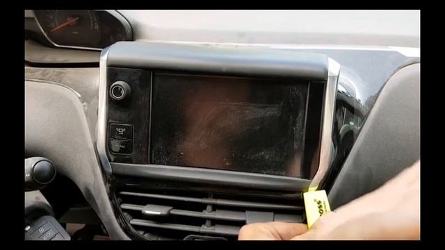 démontage du cache de l'écran peugeot 208 смотреть онлайн