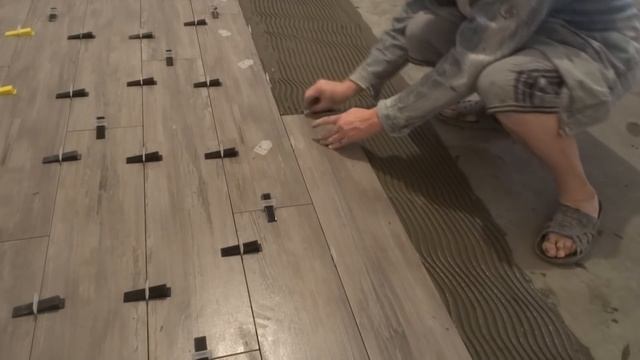 укладка керамогранита на пол быстро и качественно DIY смотреть онлайн
