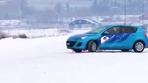 Как ездить в гололед на переднем приводе.mp4