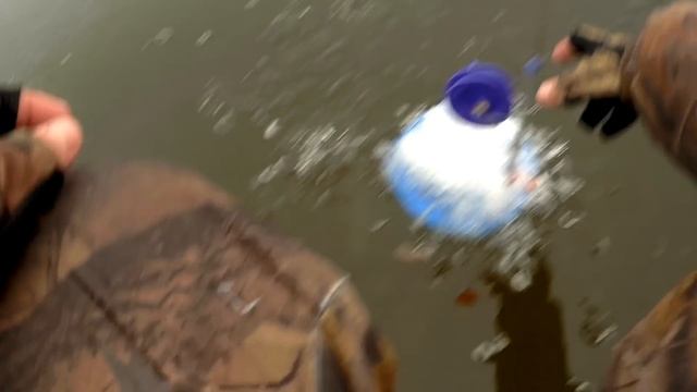 Вот так надо ловить Рыбу! Икра не пострадала) смотреть онлайн