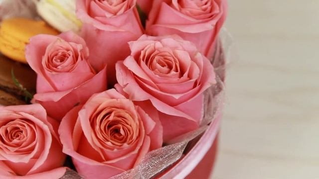 Подарочная коробочка с цветами