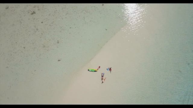 Moorea Sandbar смотреть онлайн