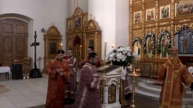Всенощное бдение в Неделю Жен мироносиц