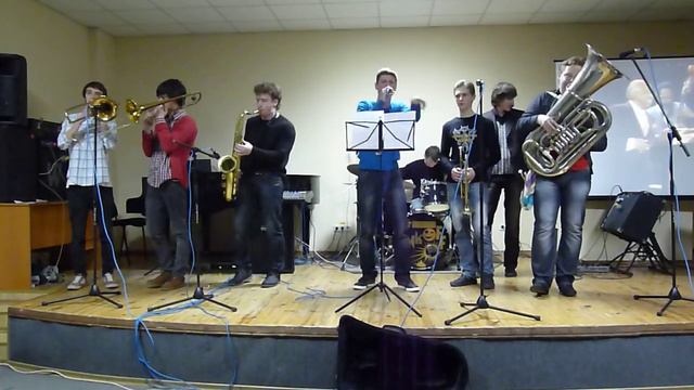 DRUM & TUBA BAND - Diaspora (cover Youngblood Brass Band) смотреть онлайн