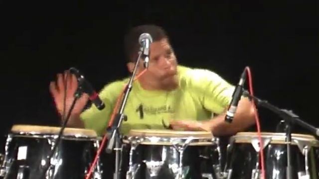 Solo de Percussao - Mestre Barrao смотреть онлайн