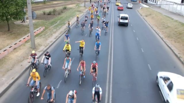 Критическая масса 7 - Велодень 2015, видео всей колонны на водопроводной смотреть онлайн