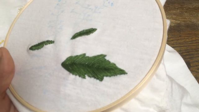 ナズナの刺繍  / Hand embroidery : shepherd's purse 　【Tシャツを花だらけにしたい03】 смотреть онлайн