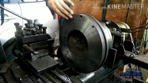Проточка маховика на самодельном токарном станке. Небольшая переделка.