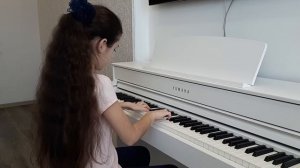 Михнева Таисия,2 класс фортепиано,Ю.Некрасов"Маленькая сонатина".