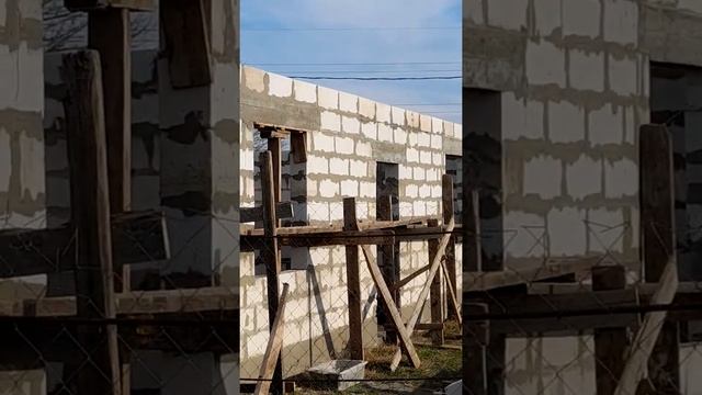 Как кладут пеноблок и газоблок #сделайсам #своимируками смотреть онлайн