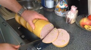Мортаделла с фисташками