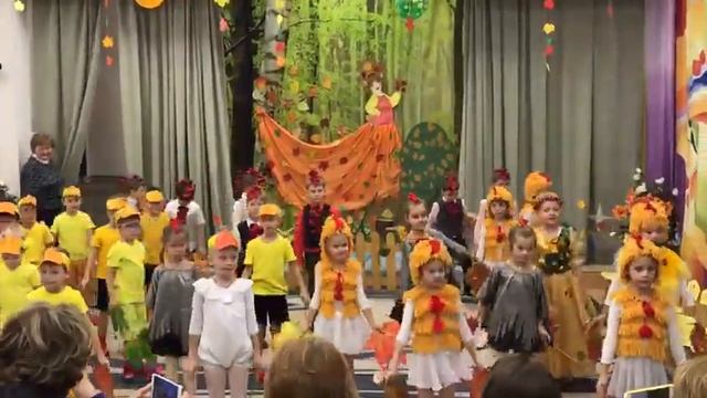 Вход на осенний праздник.Сказка Гадкий утенок. смотреть онлайн