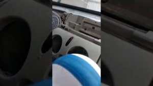 Renault Kangoo 1.4 ремонт заслонки центральных ветродуев дифлектора