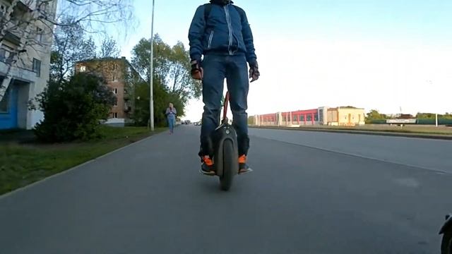 Клубная покатушка на самокатах и моноколесах смотреть онлайн