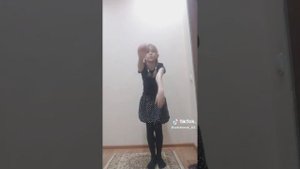 Я танцую танец уэнсдей