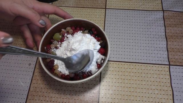 Пирог с ягодами к чаю смотреть онлайн