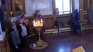 "Символ Веры" поет алтарник Кирилл