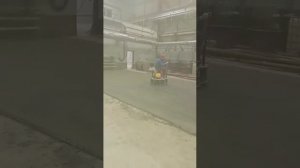 Затирка бетонных полов с помощью двухлопастной затирочной машины Ровелтрон Спецстрой Инжиниринг