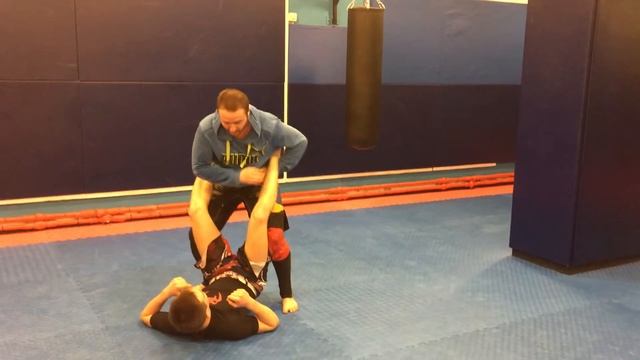 Бросок переворотом со скруткой смотреть онлайн