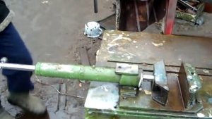 Самодельная маятниковая пила Тиски ПОВОРОТНЫЕ /Homemade pendular saw Vice