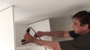 Сборка шкафа купе своими руками. Усиление передней панели шкафа изнутри