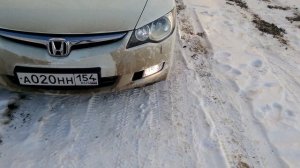 Honda Civic 4d поставил оригинальные туманки (готовимся к лету)