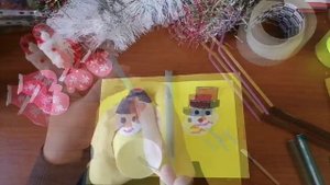 делаем снеговика из стаканчика