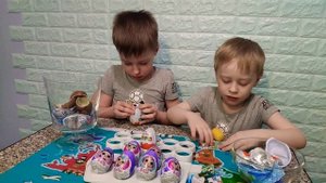 Куклы Лол, Щенячий патруль и Киндеры. Открываем шоколадные яйца с куклами LoL