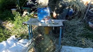 Самодельная дробилка сена - соломы, для мульчи.Мульчируем капусту.