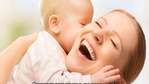 Как брать новорожденного на руки — советы родителям