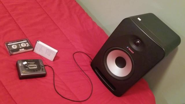 Test Of Tannoy Reveal 802 Monitor Sourced From Panasonic RQ-V-207 Portable Playing Rolling Stones смотреть онлайн