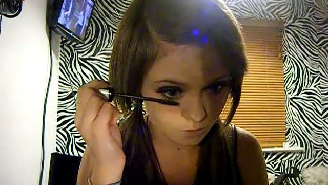 how to do 'emo/scene' makeup смотреть онлайн