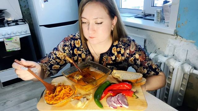 МУКБАНГ/ЩИ, КОРЕЙСКАЯ МОРКОВЬ, САЛО, ПЕРЧИК #mukbang #мукбанг #мукбангроссия #asmreating