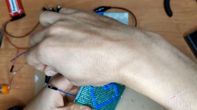 Урок 7 Проект "Электронное сердце" Часть 2 смотреть онлайн