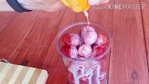 "Фруктовый лёд из клубники" рецепт от кулинара в деревне