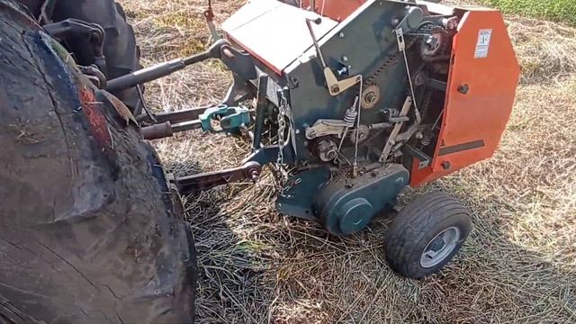 Мтз-82 с китайским мини прессом 8050. Вес рулона смотреть онлайн