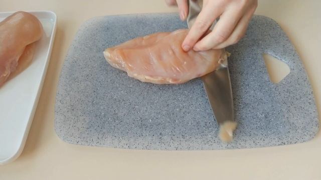 Сочное и ароматное куриное филе с луком и базиликом в духовке смотреть онлайн