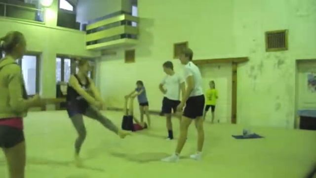 "михалко продакшен" - шоу"АКРОБАТЫ" смотреть онлайн