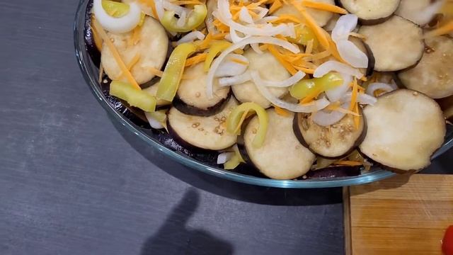 Баклажаны с мясом и овощами в духовке смотреть онлайн