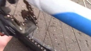 Как правильно надеть цепь на велосипеде?