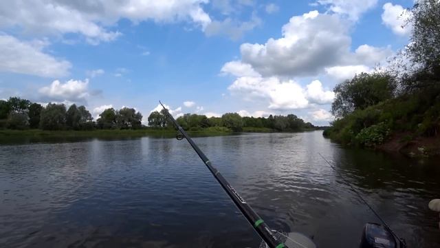 ЗАБРОС - УДАР! Ещё ЗАБРОС - СНОВА! Ловля судака и щуки! Рыбалка на джиг! Новый спиннинг для джига! смотреть онлайн