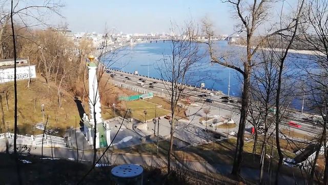 Панорама на Труханов остров и реку Днепр в Киеве.