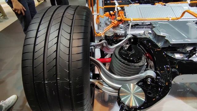 AUDI Q8 e-tron, новая платформа, привод, подвеска, моторы и рулевая колонка. IAA Мюнхен. смотреть онлайн