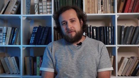 #1 Коротко о биографии