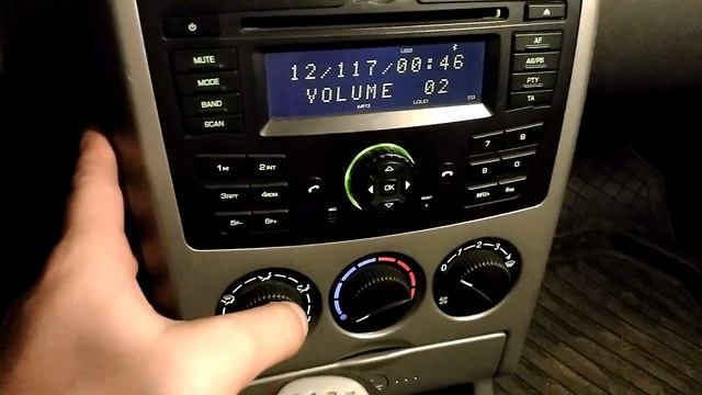 Обзор - штатная магнитола от Приоры смотреть онлайн