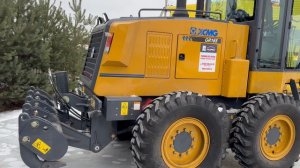Грейдер XCMG GR165
