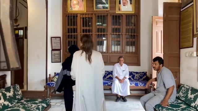 EXPLORING JEDDAH WITH THE LOCALS | SAUDI ARABIA