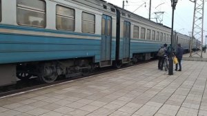 Электропоезд ЭР2Р-7070 сообщением #6446 Лиман-Харьков на станции Святогорск