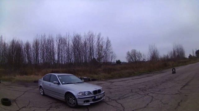 Построил трассу. Дрифт по сухому. BMW e46 почти 200 сил.